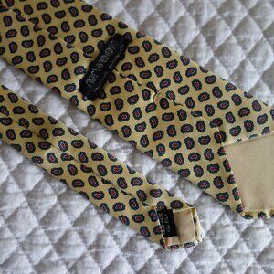 Vtg ATWOOD for RALEIGHS Handmade Yellow Paisley Silk Tie